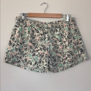 Patagonia barely baggies shorts L Large